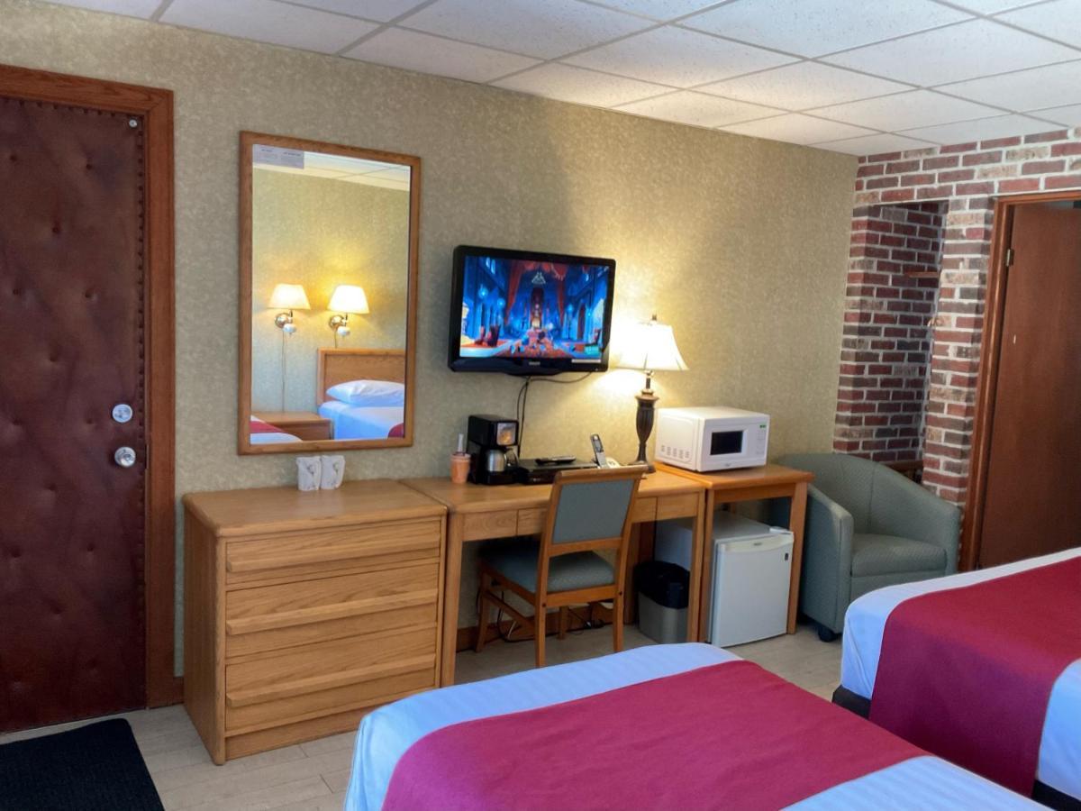 Motel & Hotel La Paysanne Sherbrooke Exterior foto